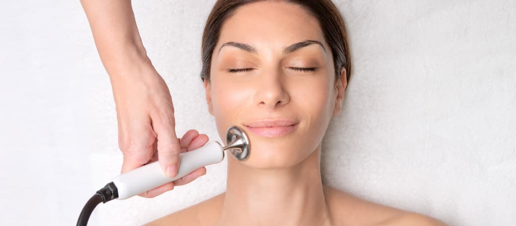 Radiofrequência Facial: Guia Completo para Resultados Duradouros